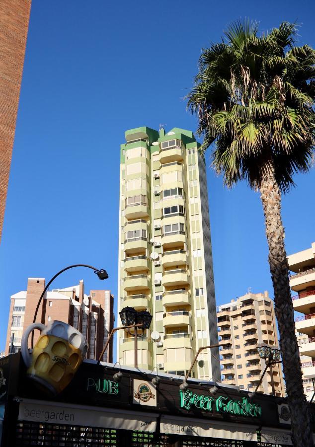 Apartamentos Torre Gerona เบนิดอร์ม ภายนอก รูปภาพ