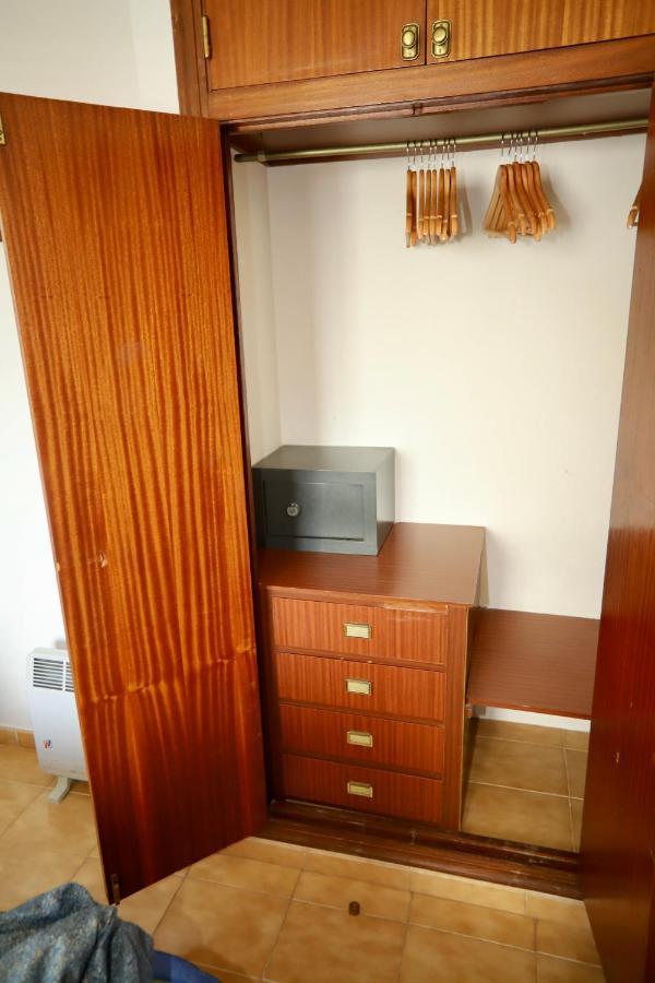 Apartamentos Torre Gerona เบนิดอร์ม ภายนอก รูปภาพ