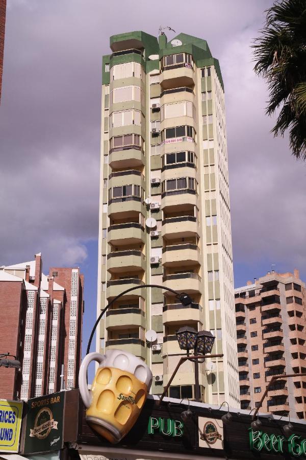 Apartamentos Torre Gerona เบนิดอร์ม ภายนอก รูปภาพ