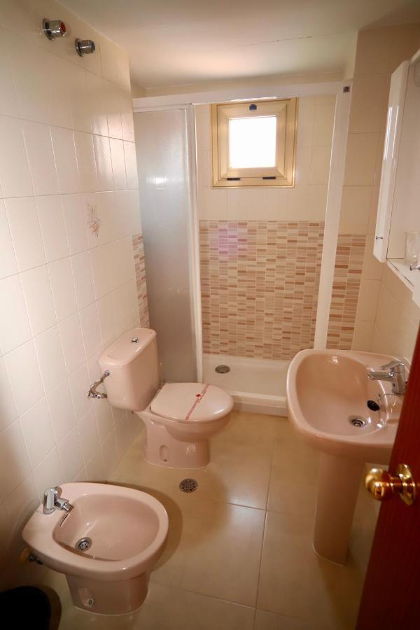 Apartamentos Torre Gerona เบนิดอร์ม ภายนอก รูปภาพ