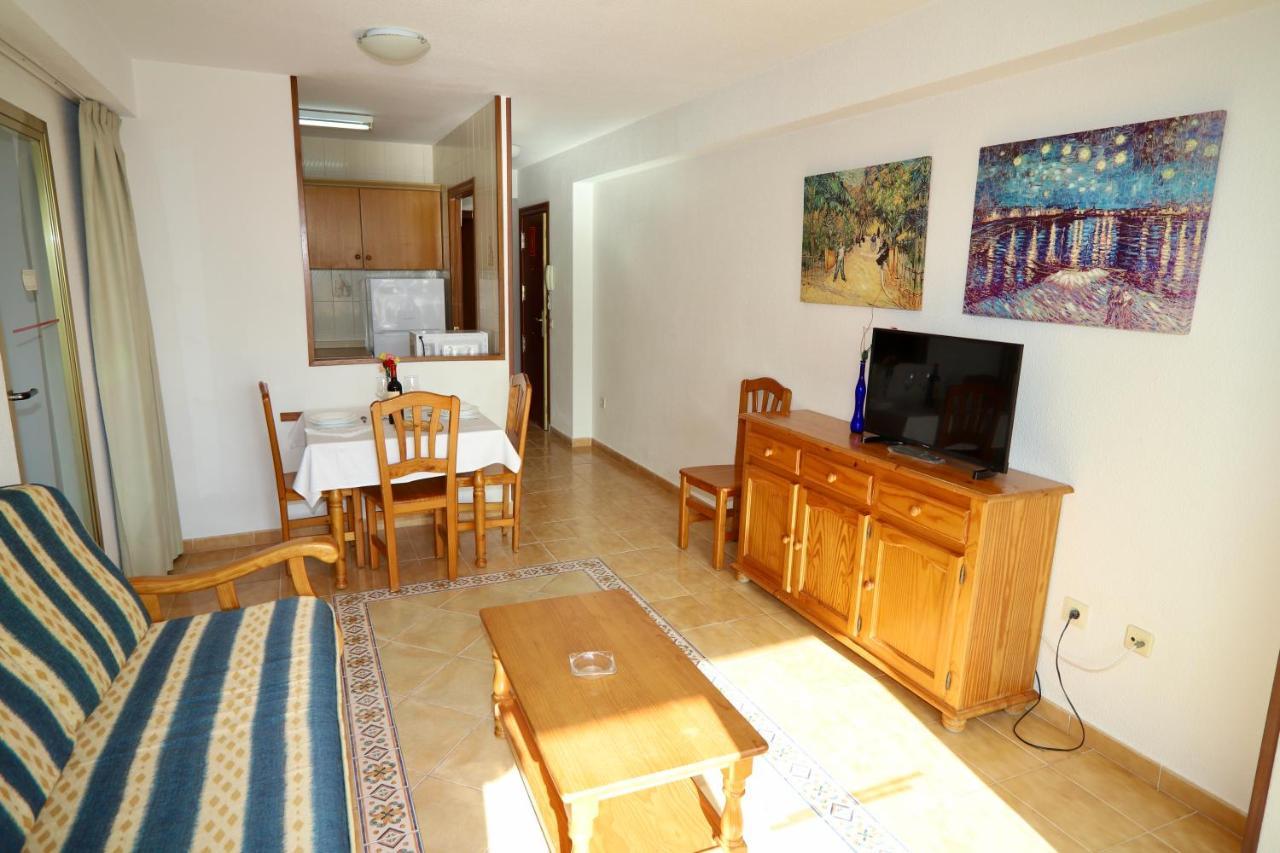 Apartamentos Torre Gerona เบนิดอร์ม ภายนอก รูปภาพ